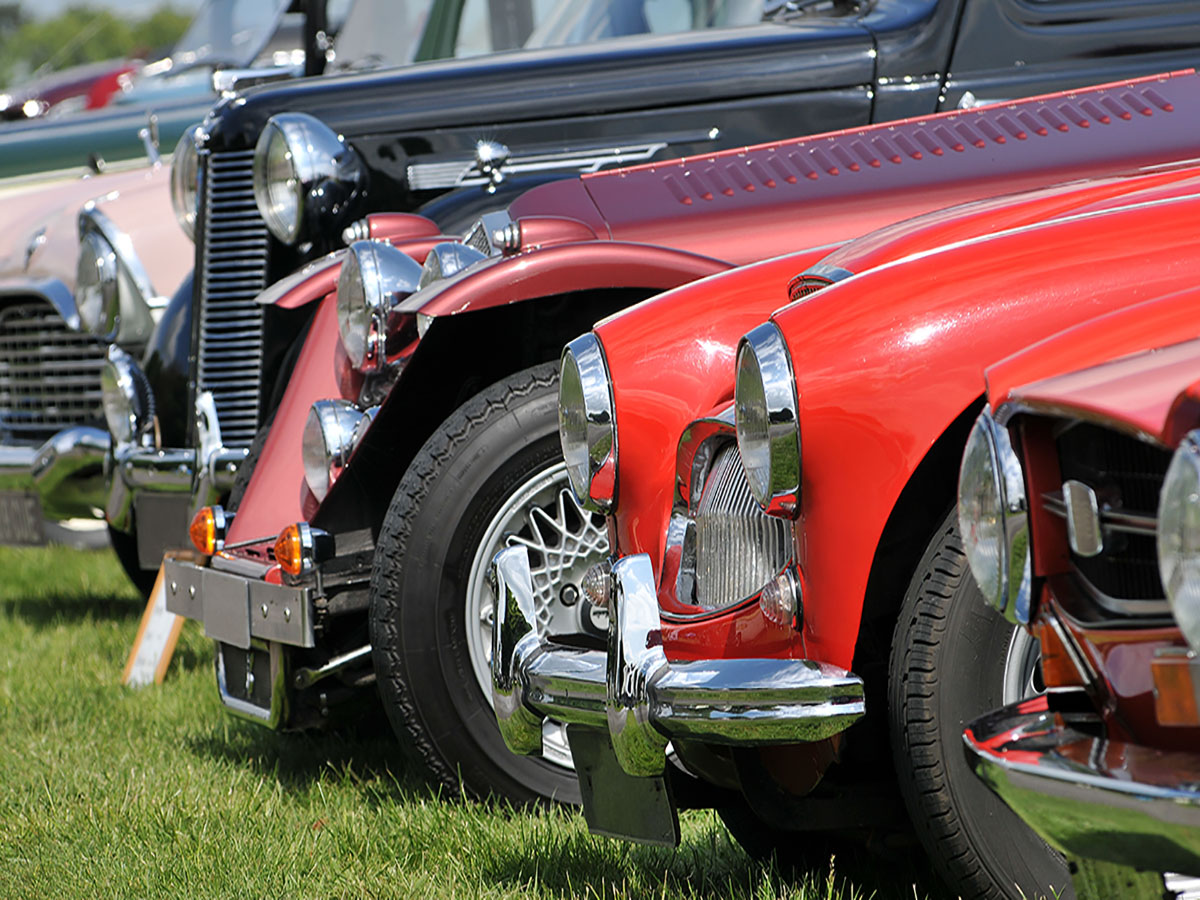Motorclassica - See Over 100 Rare and Desirable Cars in One Day